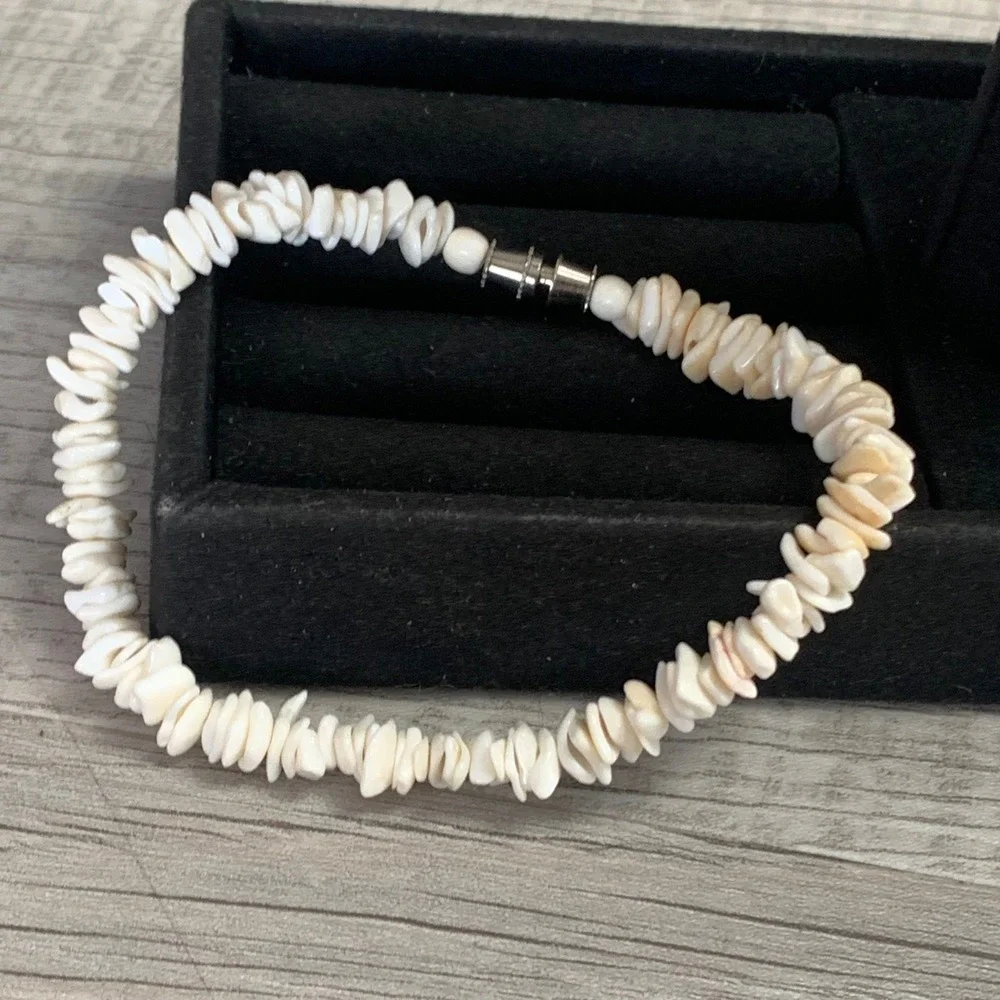 N/A handcrafted shell